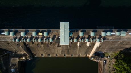 Somerset Dam wall aerial