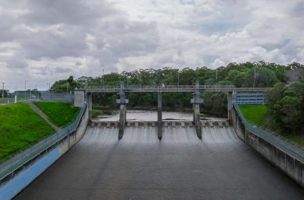 Leslie Harrison Dam spilling